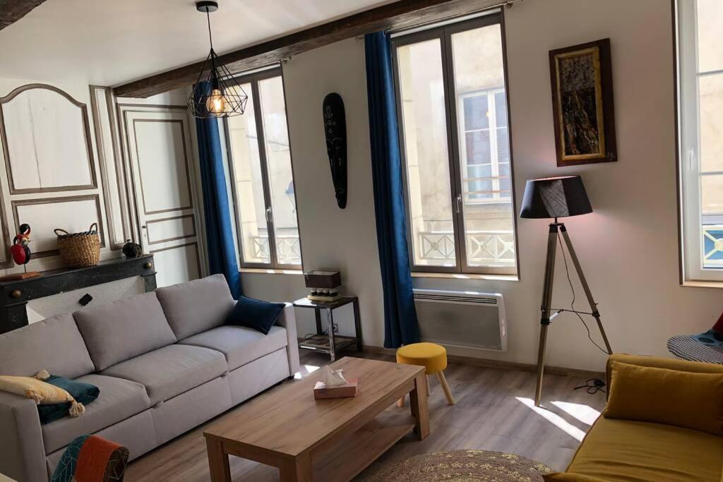 Laon : « Suite Privee Au Pied De La Cathedrale » Bagian luar foto