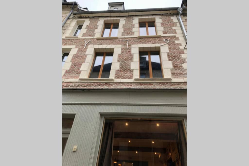 Laon : « Suite Privee Au Pied De La Cathedrale » Bagian luar foto